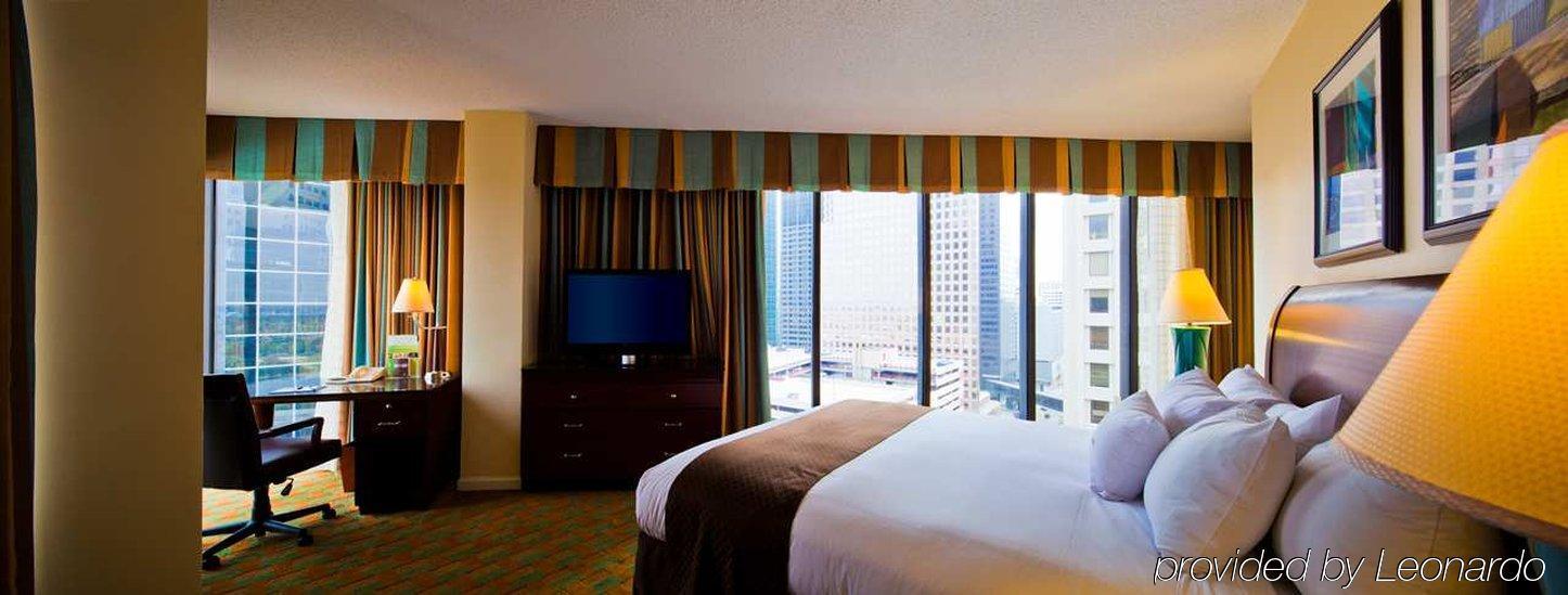 C. Baldwin, Curio Collection By Hilton 4*